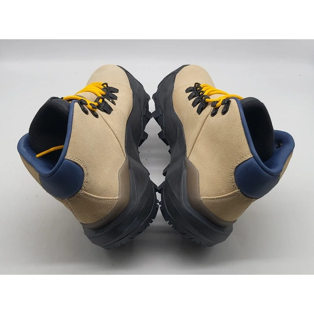 Nike Cygnal Hiking Boots Mens 7 Desert‎ Ore Waterproof FV4332-201